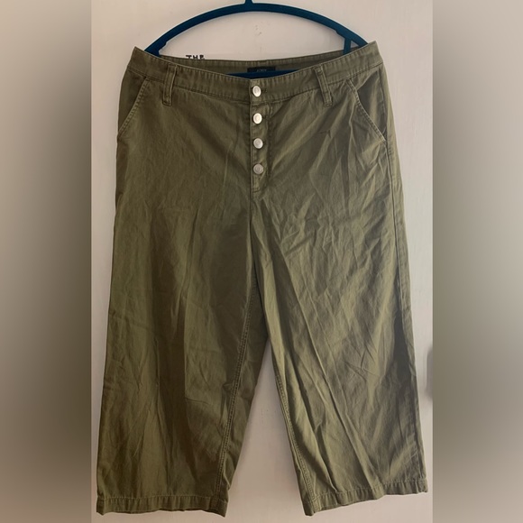 Green wide leg cropped khaki pants. Woman’s size 10. - Picture 1 of 5